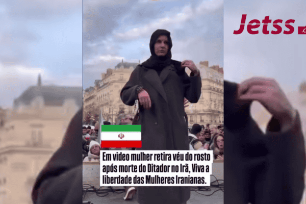 Em vídeo mulher retira véu do rosto após morte do Ditador no Irã