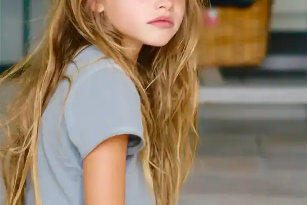 “Menina mais bonita do mundo” anuncia noivado; veja como ela está