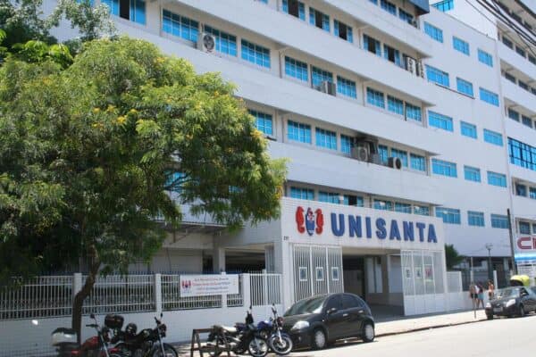 Calouro da Universidade Santa Cecília é afastado após ameaças de abuso a colega