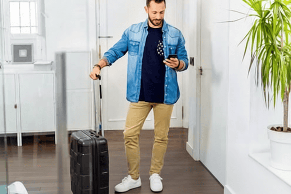 Agência de viagens transforma a surpresa em experiência e só revela destino no dia da viagem