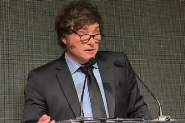 Argentina diz estar pronta para apoiar militarmente os EUA em possível conflito contra o Irã