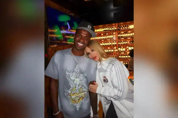 Mãe Michelly faz previsões sobre Virginia Fonseca e Vinícius Júnior