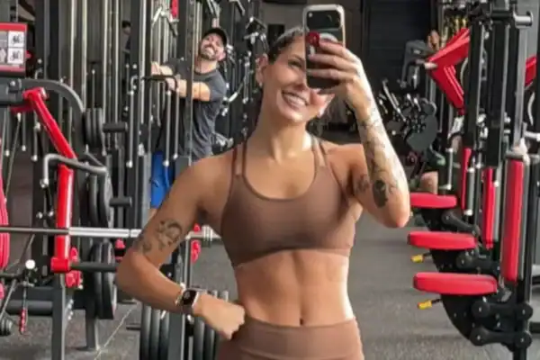 Ana Castela prepara novo álbum e mantém rotina disciplinada