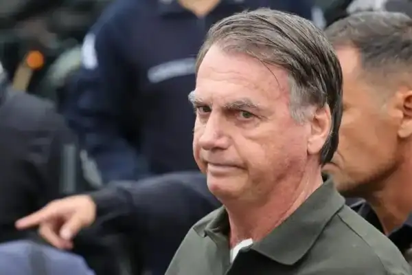 PGR defende prisão domiciliar para Bolsonaro