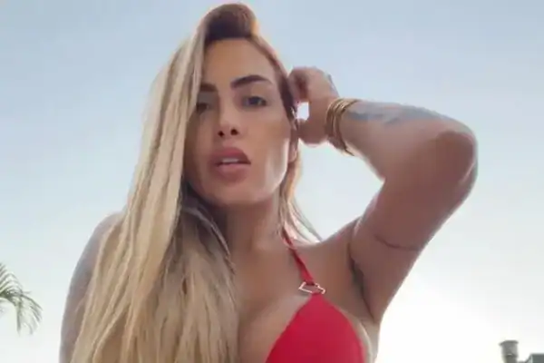 Juju Ferrari sofre queda em casa e alerta sobre cuidados após preenchimento de PMMA