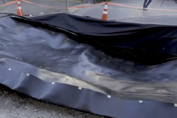 Explosão na Rua da Consolação, em SP, abre cratera e gera pânico; veja vídeo