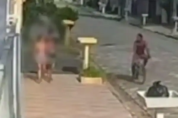 Homem é preso após agredir mulher e filho com autismo a socos e chutes