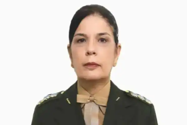 Exército brasileiro oficializa primeira mulher a alcançar posto de general