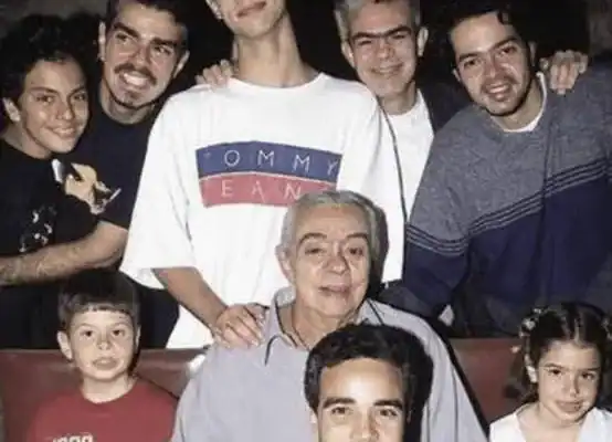 Duda Anysio, filho de Chico Anysio, publica vídeo musical semanas antes de falecer