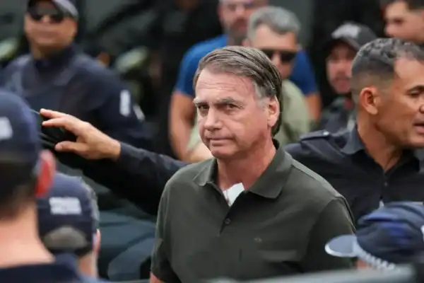 Vídeo mostra casa onde Jair Bolsonaro nasceu no interior de São Paulo