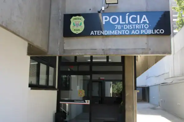 Delegado é investigado após atrito com advogado em delegacia de SP por causa de calcinha encontrada