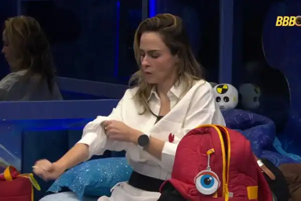 Pressentimento? Ana Paula Renault sente mal no exato momento da morte do pai