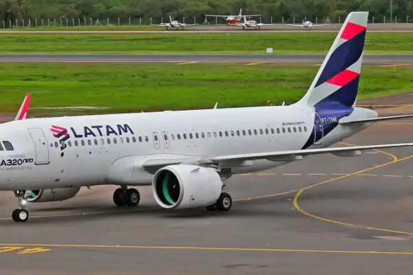 Aeronave que transportava ministro do STF enfrenta problema técnico antes da decolagem