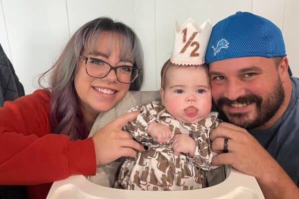 Bebê tem mutação genética raríssima que atinge 100 pessoas no mundo