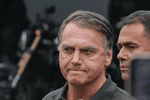 Reviravolta em Brasília: Pena de Bolsonaro pode cair de 27 anos para 3 após decisão do Senado
