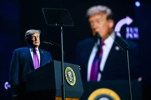 EUA publicam novo vídeo do atirador que invadiu o jantar de Trump