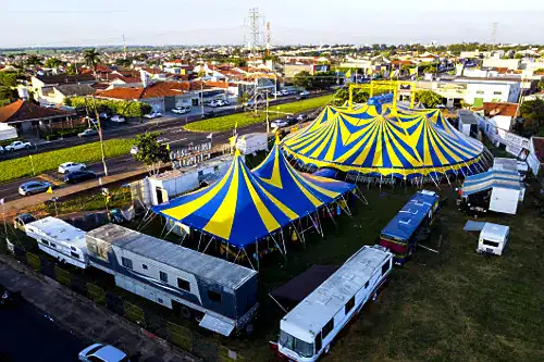Corpo de funcionário de circo é encontrado sem vida em rio