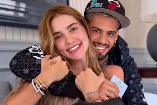 Público pede retorno de Virginia e Zé Felipe se manifesta no palco: ‘Pode parar’