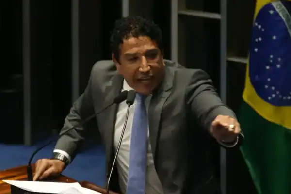 Polícia Civil do DF decide não indiciar Magno Malta por suposta agressão a técnica de enfermagem