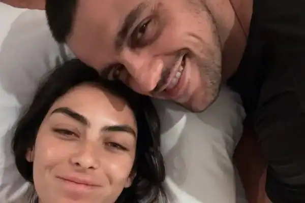 Esposa do galã da Globo é submetida a cirurgia de emergência e preocupa fãs