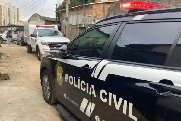 Neto asfixia avó e liga à polícia para admitir o assassinato