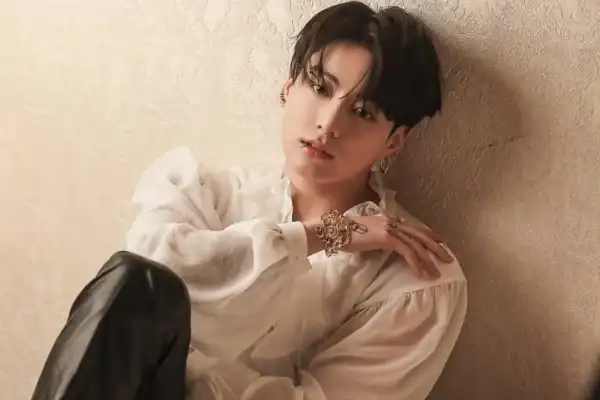 Brasileira é condenada por perseguir cantor Jungkook do BTS na Coreia do Sul