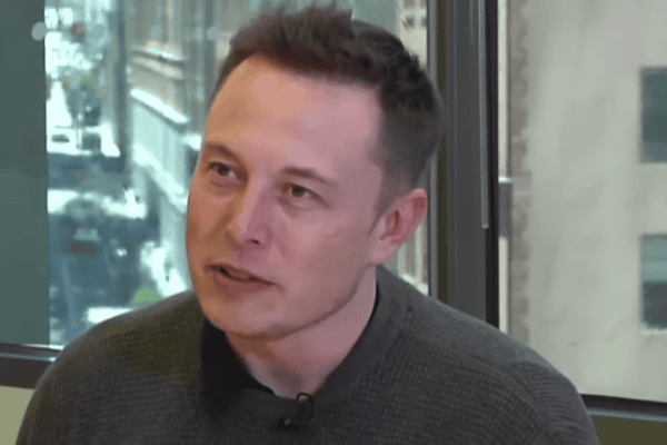 Após se tornar o primeiro trilionário da história, Elon Musk afirma que poderá ser quadrilionário