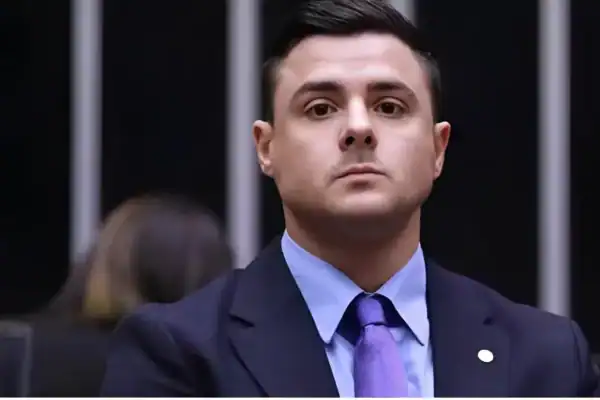 Wi-fi nas periferias, verba pública e o filme político que envolve o delegado Bruno Lima