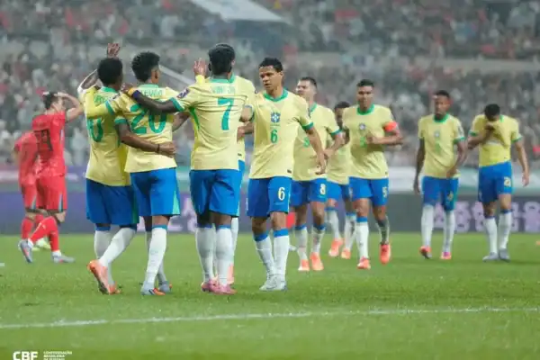 Brasil conquista a segunda camisa mais bonita da Copa; veja qual ficou em primeiro