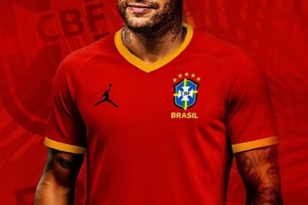 Fifa se pronuncia sobre uso do uniforme vermelho pela Seleção Brasileira