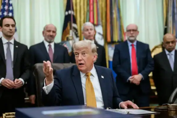 Após morte de militares, Trump autoriza nova ofensiva dos EUA contra o Irã