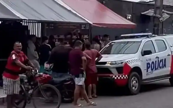 Adolescente de 17 anos morre esfaqueado em discussão por roupas com irmão