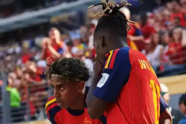 Destaque da Espanha, jogador envia recado para neymar após o título e surpreende web