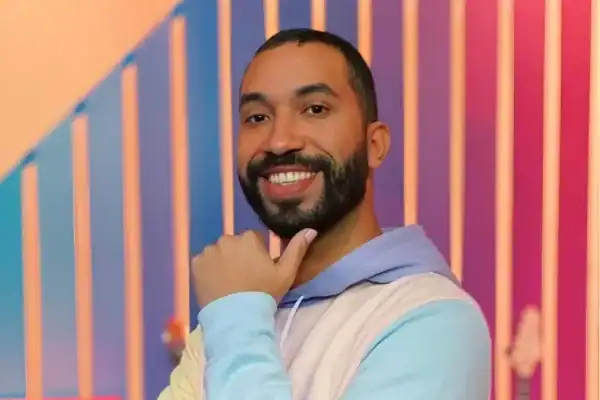 Gil do Vigor revela detalhes surpreendentes de quando perdeu a virgindade