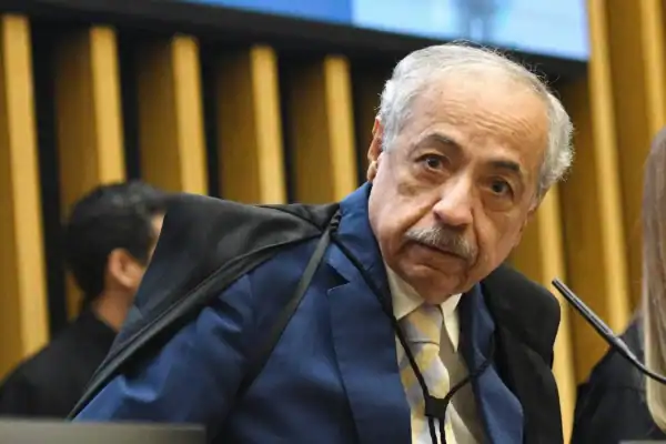 Zanin arquiva inquérito contra ministro do STJ por venda de decisões