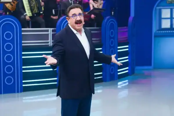 Líder de associação LGBTQIAPN+ aciona Ratinho pela quarta vez após comentário sobre cantor