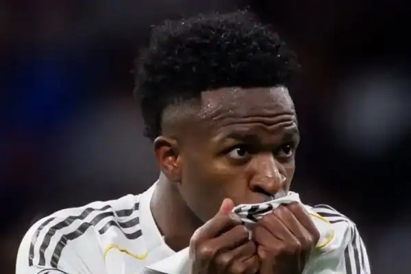 Vini Jr despreza polêmica com atriz e reafirma amor ao Real Madrid