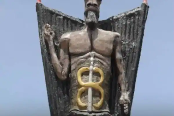 Estátua de 11 metros da Mãe Rainha das Trevas no Ceará gera polêmica sobre liberdade religiosa
