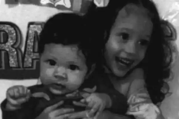Quem era Jennifer: mãe procura filhas à noite e descobre a morte pela polícia