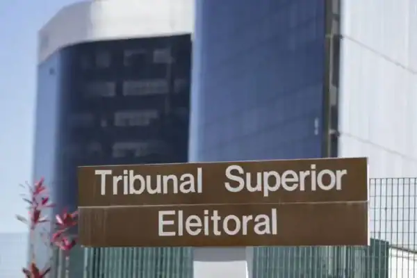 TSE registra 1.103 denúncias de propaganda eleitoral irregular desde domingo (16)