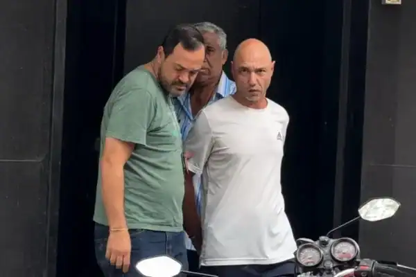 Advogado flagrado agredindo a filha já possuía outros registros policiais