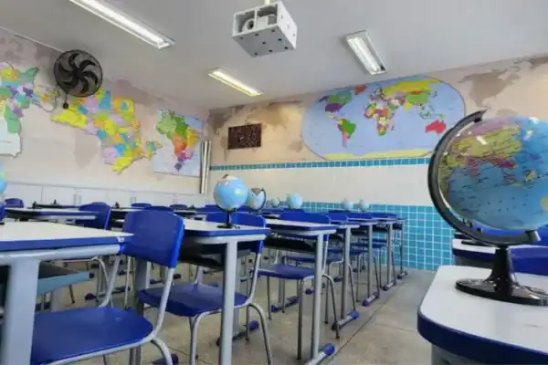 Haddad afirma que Tarcísio investiu em plataformas inúteis e deixou educação de SP para trás
