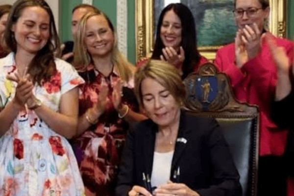 Alegria de mulheres diante do aborto de bebês de 34 semanas revolta o mundo