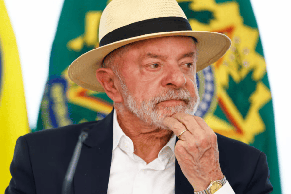 Lula é eleito como o pior presidente da história do Brasil