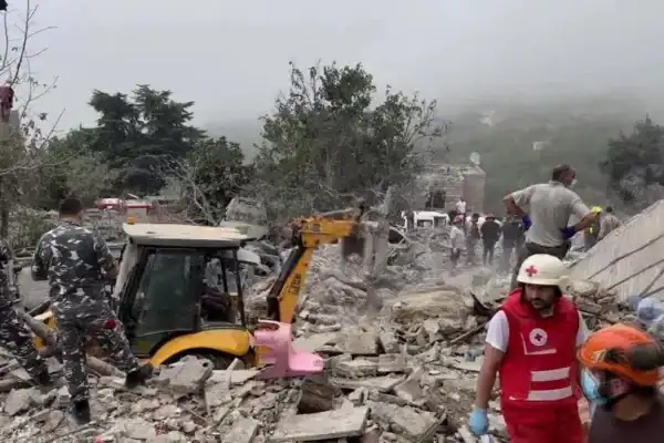 Líbano: sete mortos em ataques de Israel e Aoun alerta sobre escalada perigosa
