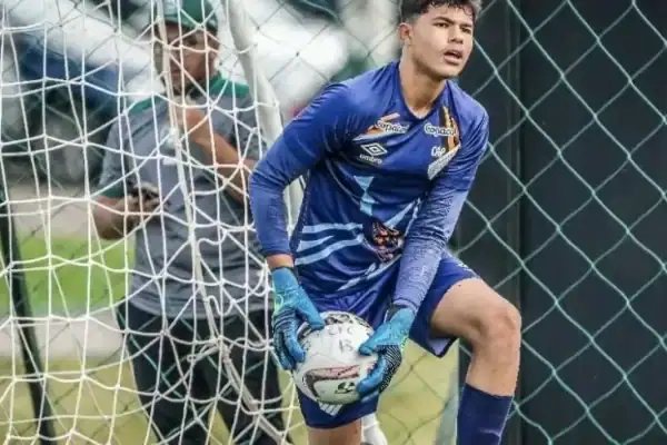 Bruninho Samudio retorna aos gramados pelo Botafogo após afastamento