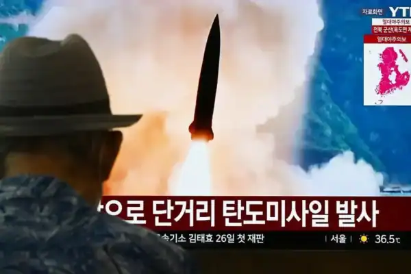 Coreia do Norte dispara projétil em direção ao mar, segundo agência sul-coreana