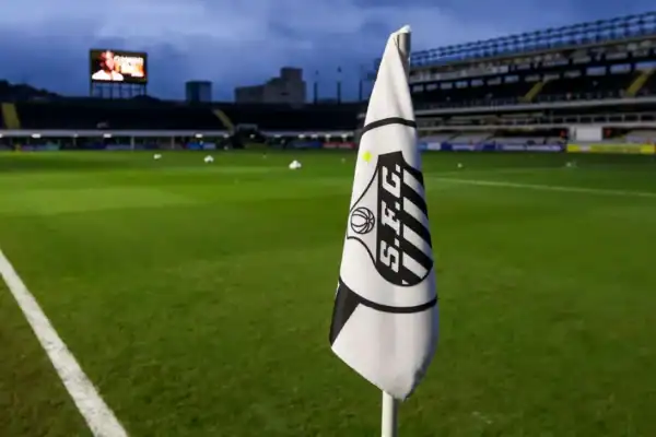 Santos enfrenta poderoso Cruzeiro sem Gabigol em busca de alívio antes da decisão contra o Atlético-MG