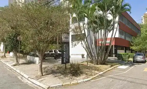 Homem é detido após agredir seus próprios pais