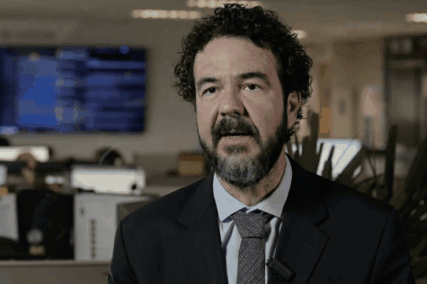 Indústria atinge menor nível de intenção de investimento em 6 anos